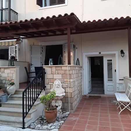 Limnaria Deluxe Maisonette パ フォス エクステリア 写真
